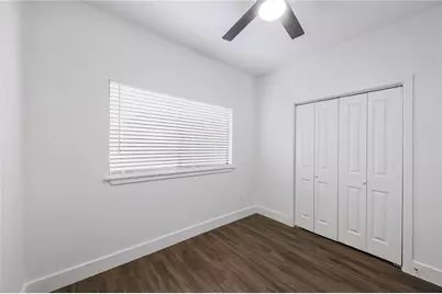 908 Poplar Street #105, Austin, TX 78705 - Photo 16