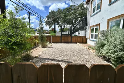 902 Main Street, Blanco, TX 78606 - Photo 12