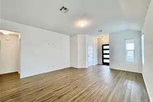 126 Canley Loop, Hutto, TX 78634 - Photo 4