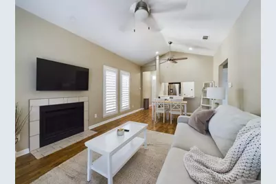 711 W 21st Street #304, Austin, TX 78705 - Photo 1