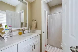 711 W 21st St, Austin, TX 78705 - Photo 8