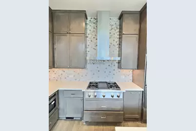 4407 Grotto Drive, Austin, TX 78731 - Photo 8