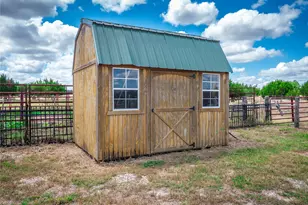 1301 Co Rd 228, Florence, TX 76527 - Photo 34
