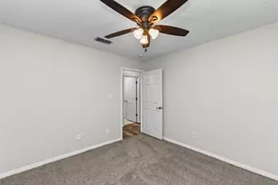1710 Oaklawn Dr, Taylor, TX 76574 - Photo 20