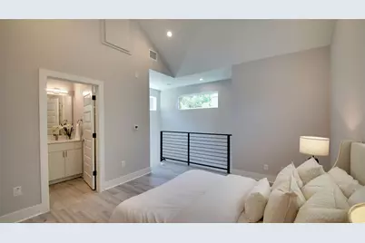 7601 Carver Avenue #2, Austin, TX 78752 - Photo 2