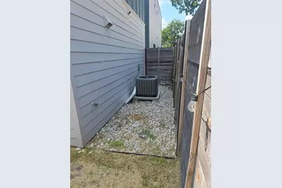 7601 Carver Avenue #2, Austin, TX 78752 - Photo 4