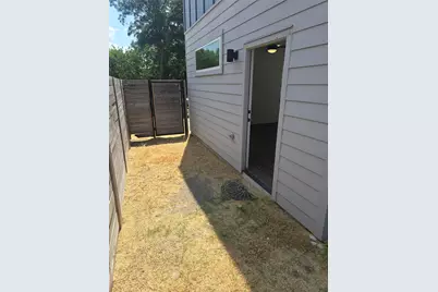 7601 Carver Avenue #2, Austin, TX 78752 - Photo 10