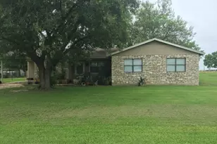 5111 Tucker Hill Ln, Cedar Creek, TX 78612 - Photo 8