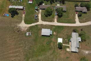 5111 Tucker Hill Ln, Cedar Creek, TX 78612 - Photo 16