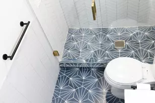 1304 Summit St, Austin, TX 78741 - Photo 16