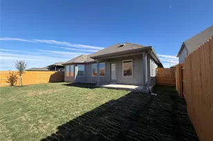 106 Holmby Dr, Hutto, TX 78634 - Photo 6