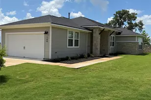 109 Surfside St, San Marcos, TX 78666 - Photo 2