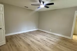7300 Fred Morse Dr, Austin, TX 78723 - Photo 12