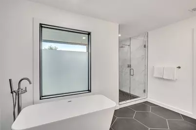 2100 Apricot Glen Drive, Austin, TX 78746 - Photo 14