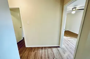 5207 Thunderbird St, Lago Vista, TX 78645 - Photo 14