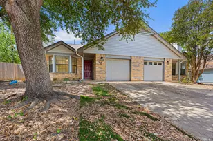 906 Oleander Ln, Round Rock, TX 78664 - Photo 2
