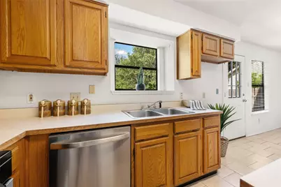 8407 Red Willow Drive, Austin, TX 78736 - Photo 16