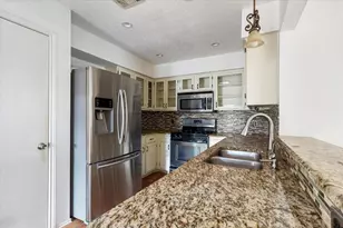 8102 Treehouse Ln, Austin, TX 78749 - Photo 6