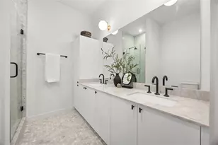 800 Embassy Dr, Austin, TX 78702 - Photo 14