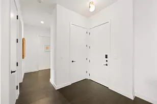 800 Embassy Dr, Austin, TX 78702 - Photo 2