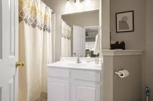 1900 Scofield Ridge Pkwy, Austin, TX 78727 - Photo 24