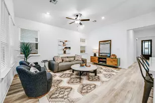 220 Wingstem Wy, Georgetown, TX 78633 - Photo 6