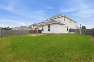 101 Free Stone Dr, Georgetown, TX 78628 - Photo 32