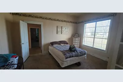 420 W 6th Street, Taylor, TX 76574 - Photo 10