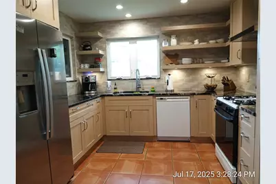 1712 Creek Bend Circle, Round Rock, TX 78681 - Photo 8