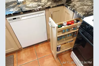 1712 Creek Bend Circle, Round Rock, TX 78681 - Photo 10