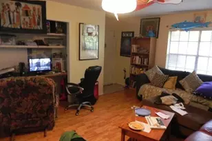 910 Duncan Ln, Austin, TX 78705 - Photo 10