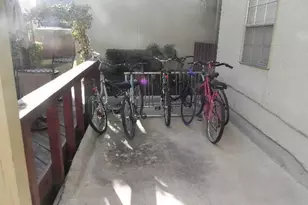 910 Duncan Ln, Austin, TX 78705 - Photo 26