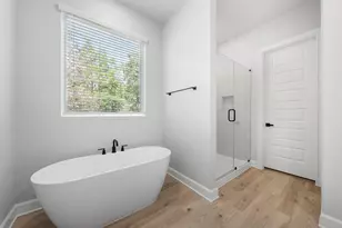 158 Loysoya St, Bastrop, TX 78602 - Photo 6