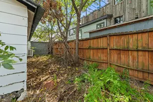 1605 W 11th St, Austin, TX 78703 - Photo 12