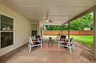 1200 Mountain View Dr, Pflugerville, TX 78660 - Photo 30