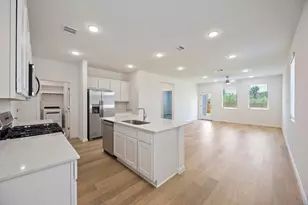 184 Hornet St, Elgin, TX 78621 - Photo 4