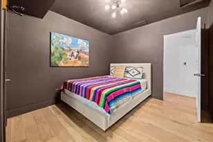 2714 E 2nd St, Austin, TX 78702 - Photo 20