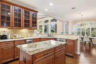 407 Bella Montagna Cir, Lakeway, TX 78734 - Photo 10