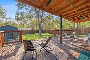 8801 Redfield Ln, Austin, TX 78758 - Photo 22