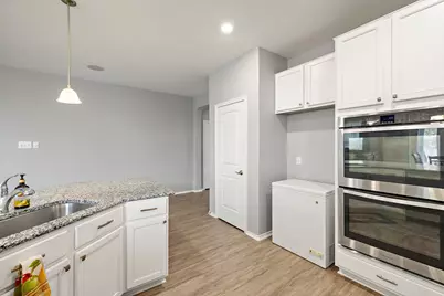 14004 Lyndon B Johnson Street, Manor, TX 78653 - Photo 8