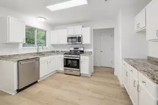 709 Los Robles Rd, Leander, TX 78641 - Photo 12