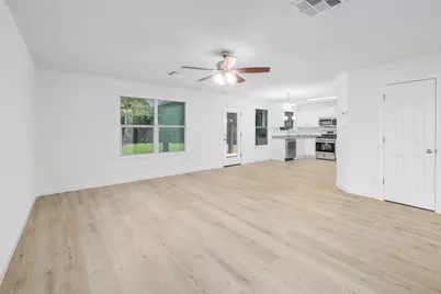 709 Los Robles Road, Leander, TX 78641 - Photo 6