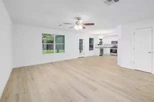 709 Los Robles Rd, Leander, TX 78641 - Photo 6