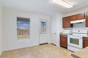 244 Cactus Patch, Selma, TX 78154 - Photo 6