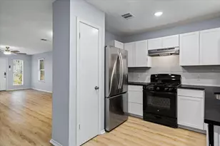 8706 Dandelion Trail, Austin, TX 78745 - Photo 4