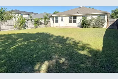 109 Gillespie Lane, Elgin, TX 78621 - Photo 22
