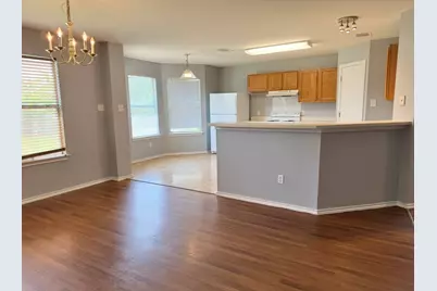 109 Gillespie Lane, Elgin, TX 78621 - Photo 8