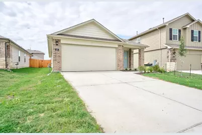 121 Roanwood Drive, San Marcos, TX 78666 - Photo 2