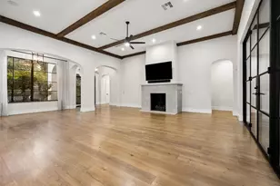 2702 Mountain Laurel Dr, Austin, TX 78703 - Photo 12
