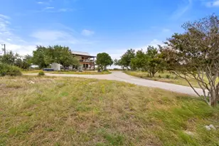 784 River View Dr, Johnson City, TX 78636 - Photo 32